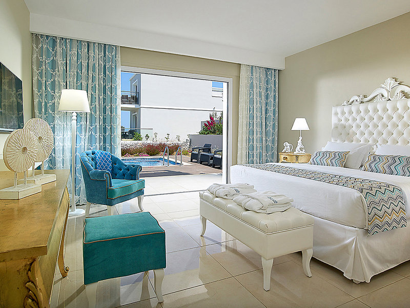 Anemos Luxury Grand Resort 4