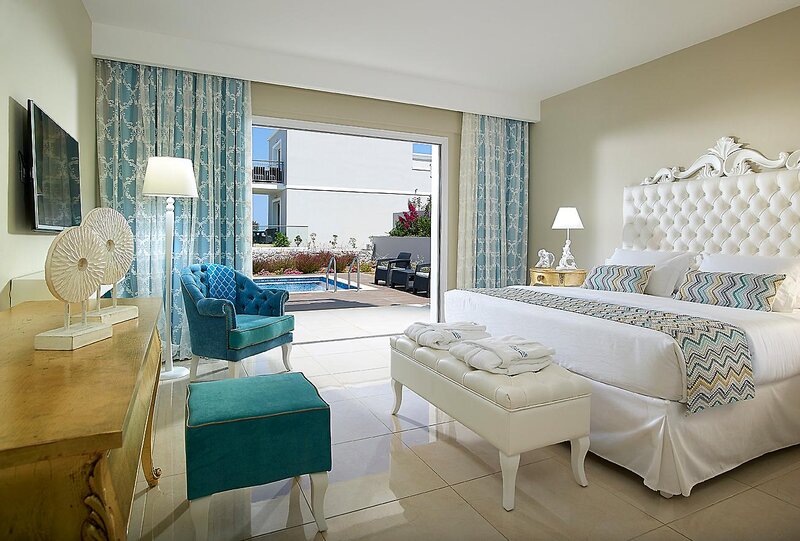 Anemos Luxury Grand Resort 33