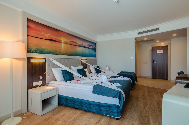 The Lumos Deluxe Resort Hotel & Spa 6