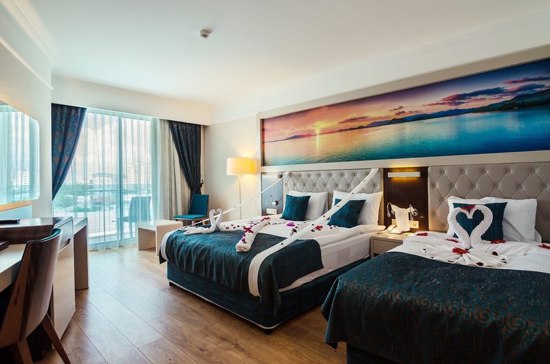The Lumos Deluxe Resort Hotel & Spa 7