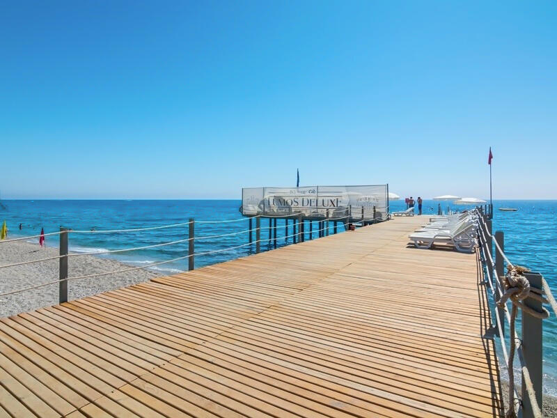 The Lumos Deluxe Resort Hotel & Spa 12