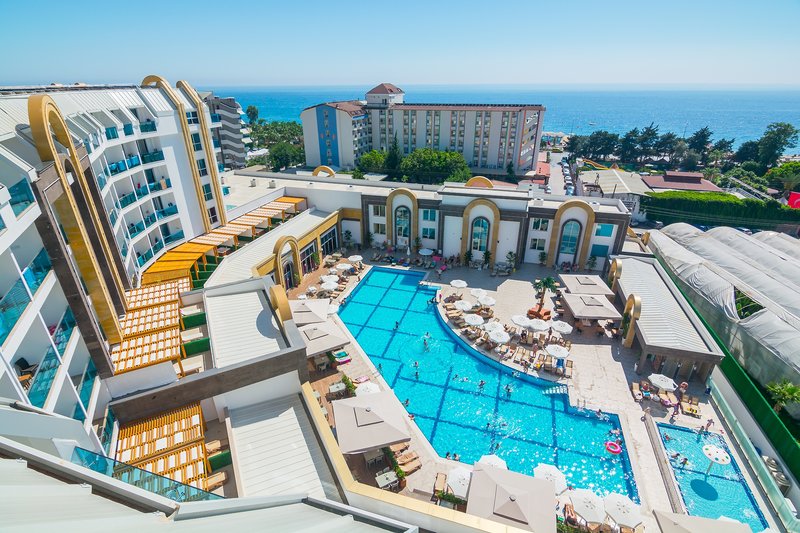 The Lumos Deluxe Resort Hotel & Spa 9