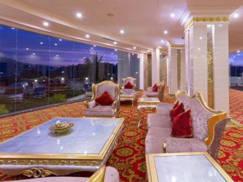 Grand Kandyan Hotel 10