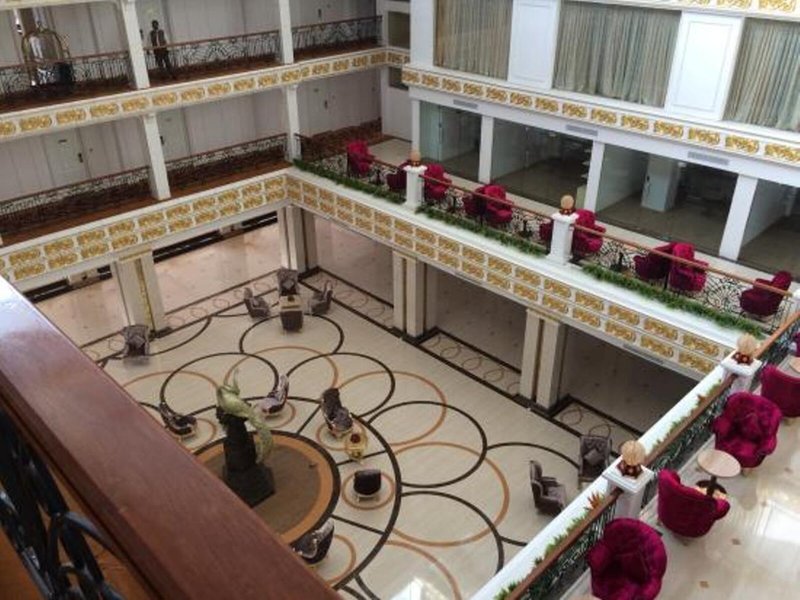 Grand Kandyan Hotel 12