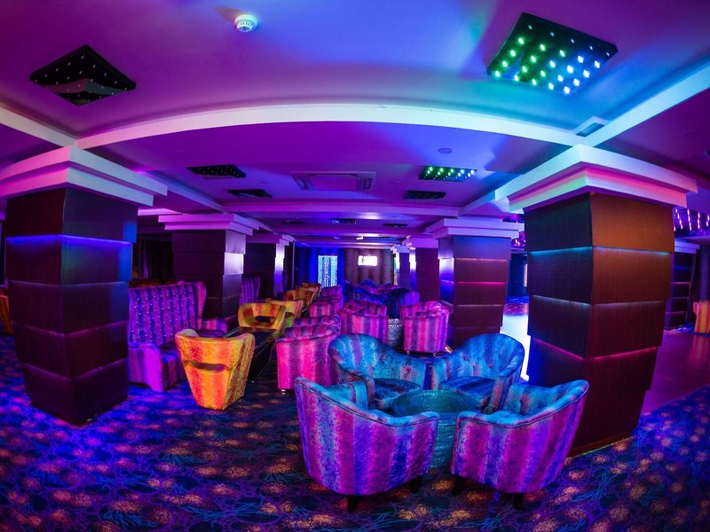 Grand Kandyan Hotel 28