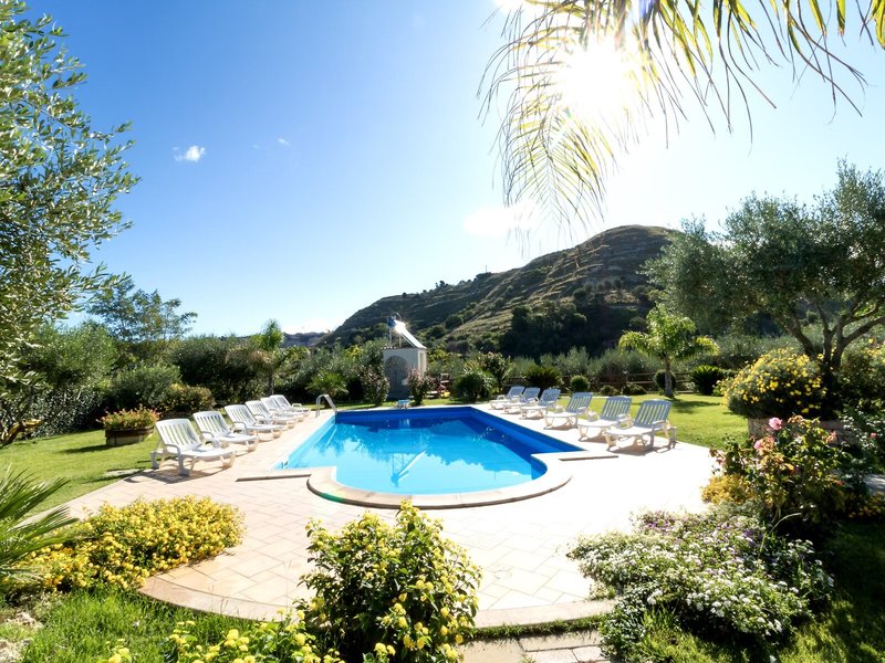 Villa Garden 3