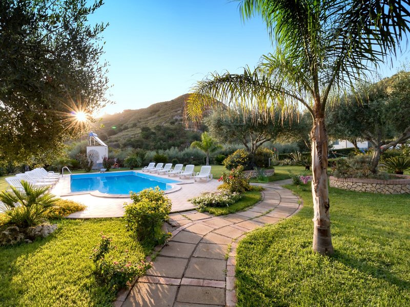 Villa Garden 11