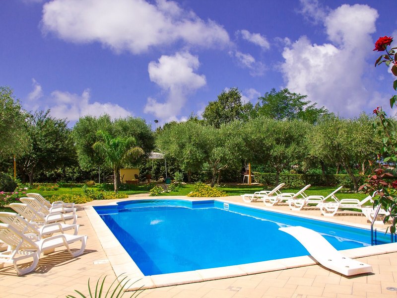 Villa Garden 16