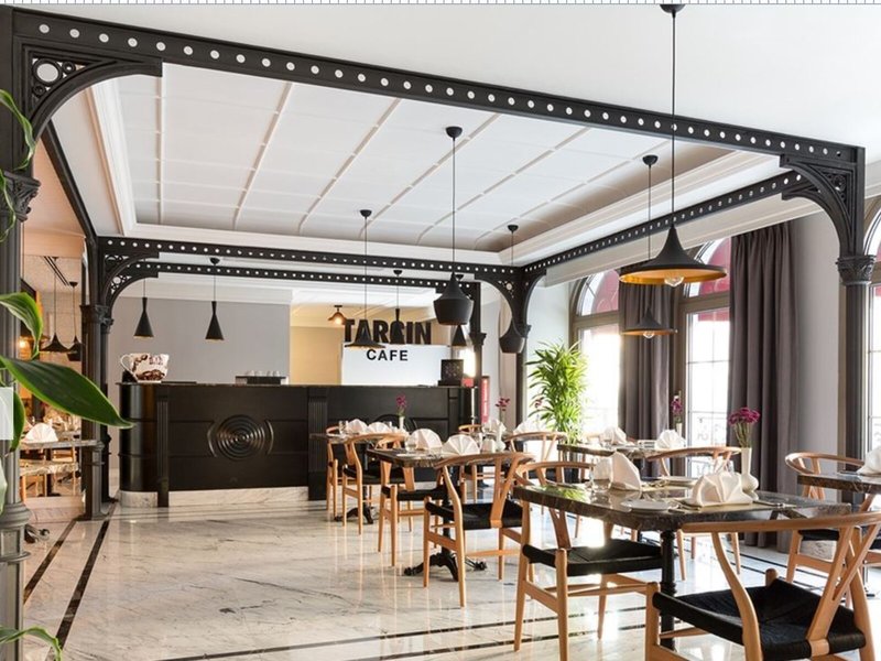 Metropolitan Hotels Taksim 10