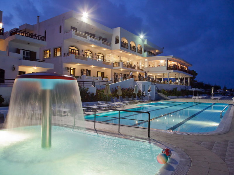 Horizon Beach & Stelios 7