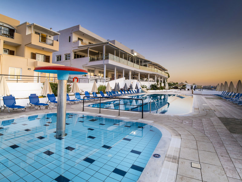 Horizon Beach & Stelios 9