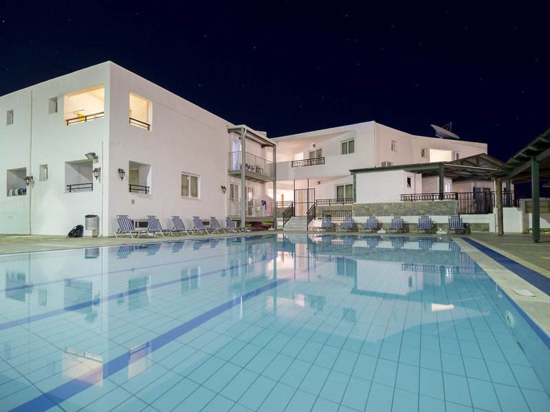 Horizon Beach & Stelios 12