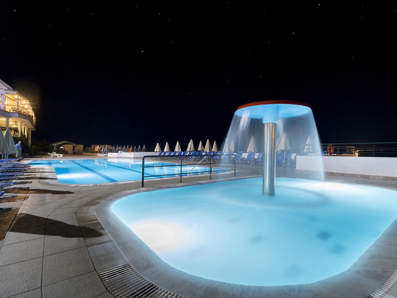 Horizon Beach & Stelios 13