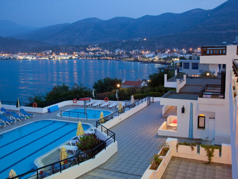 Horizon Beach & Stelios 22