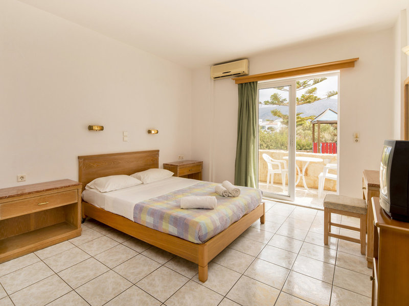 Horizon Beach & Stelios 40