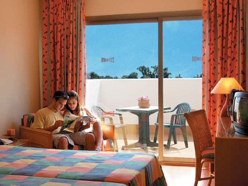 ATH Roquetas de Mar 14