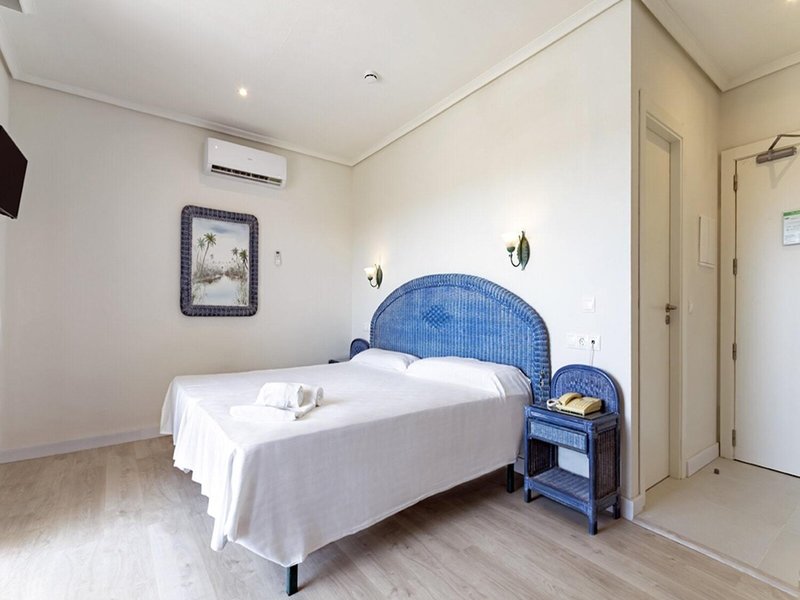 ATH Roquetas de Mar 15