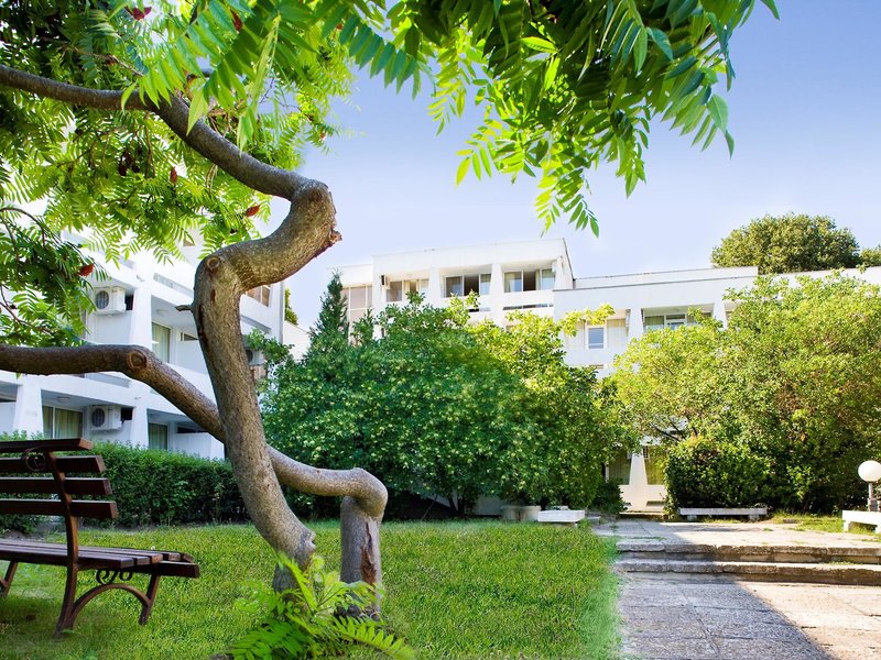 Kompass & Panorama 1 - Exterior