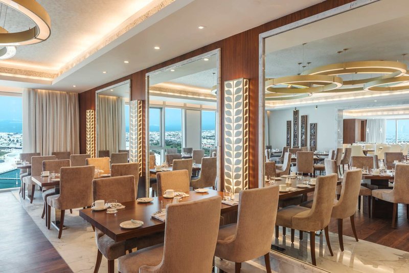 Hilton Dubai Al Habtoor City  9