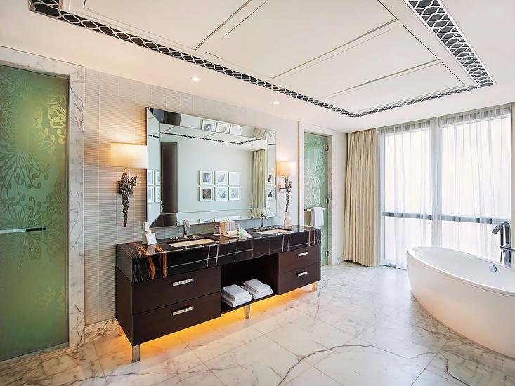 Hilton Dubai Al Habtoor City  7