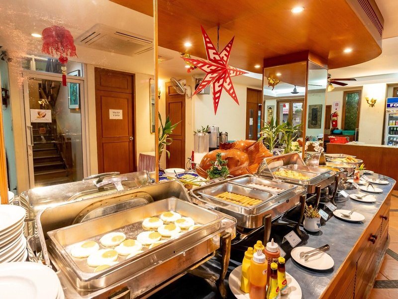 Thipurai Beach Hotel 18