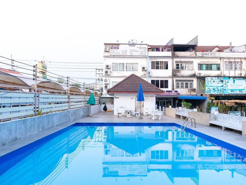 Thipurai Beach Hotel 4