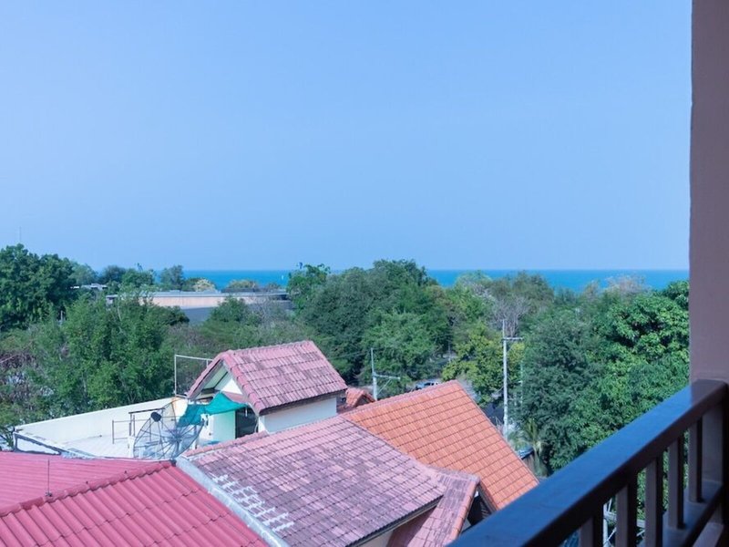 Thipurai Beach Hotel 5