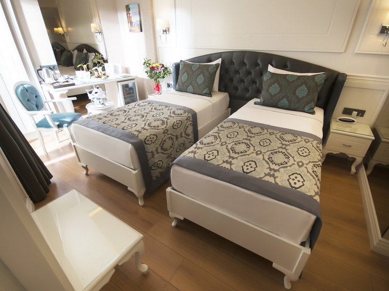 Antusa Palace Hotel & Spa 6