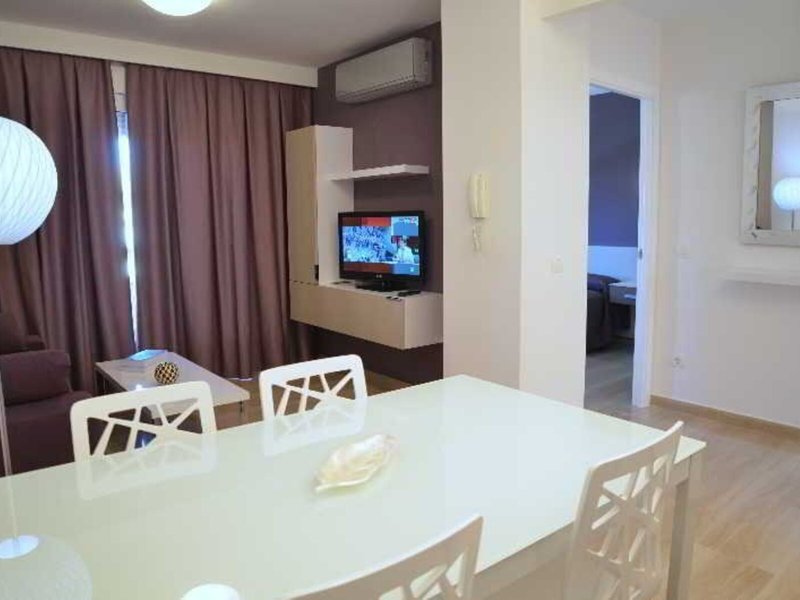 Apartamentos Leo Canela 8