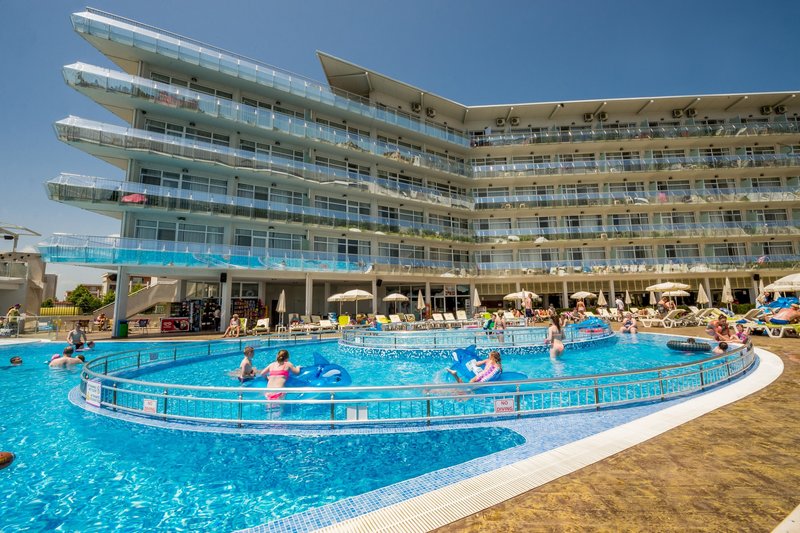 Aqua Nevis Club Hotel 4