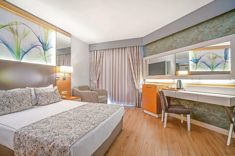 Glamour Resort & Spa 7