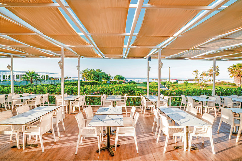 Glamour Resort & Spa 11