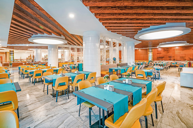 Glamour Resort & Spa 12