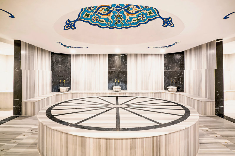 Glamour Resort & Spa 16