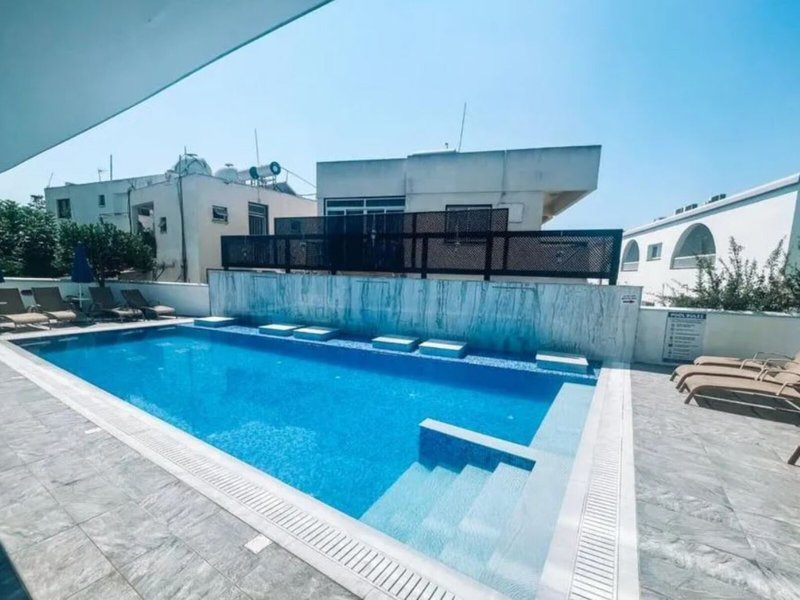 Sunny Blue Hotel 9