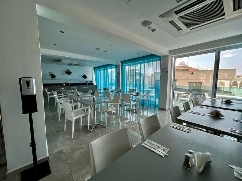 Sunny Blue Hotel 28