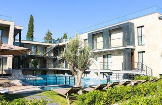 Chronos Beach Hotel