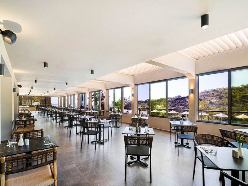 Harmony E Rock Hotel & Resort 8