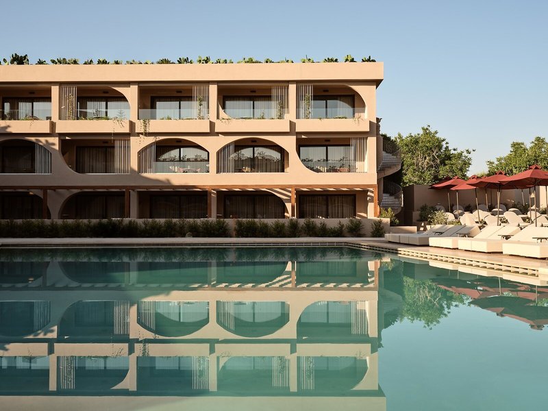 Planos Bay Hotel 8
