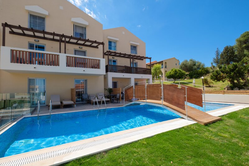 Akron Seascape Resort 12