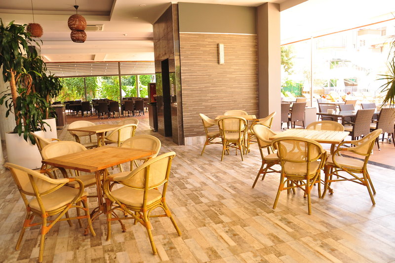 Vega Green Apart Hotel 5