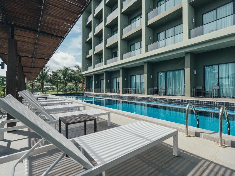 Marina Express - AVIATOR Phuket Airport 9