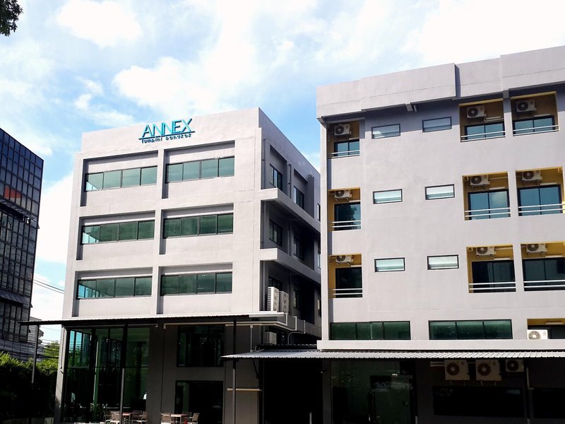 Annex Lumpini Bangkok 1