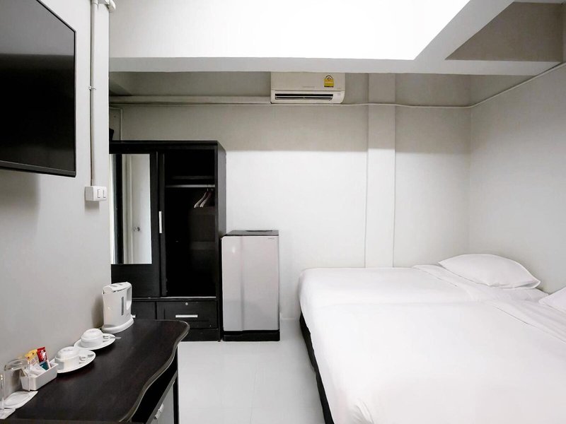 Annex Lumpini Bangkok 15