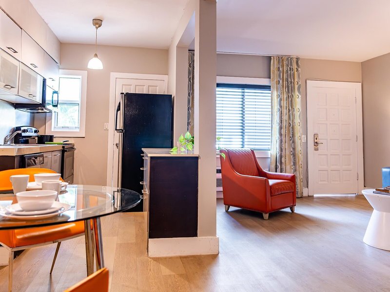 Beachside All Suites Hotel 10