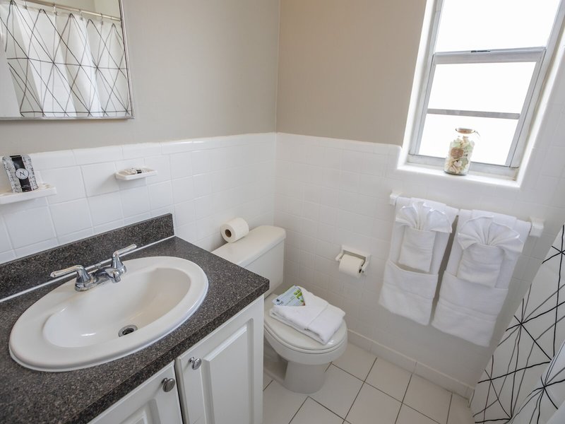 Beachside All Suites Hotel 26
