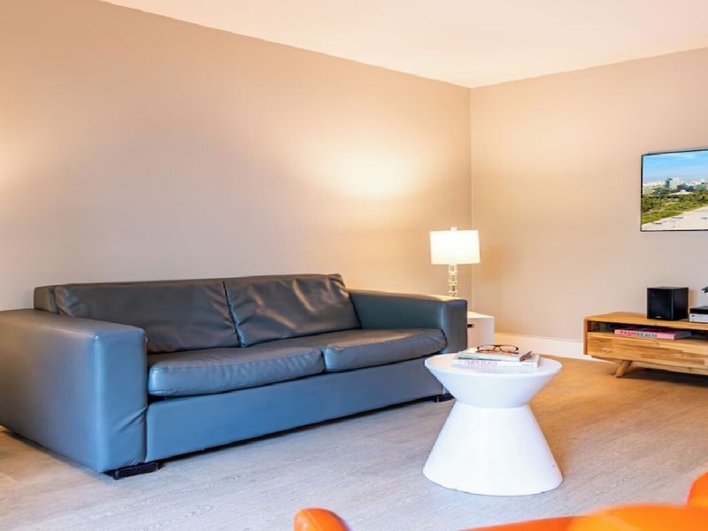 Beachside All Suites Hotel 27