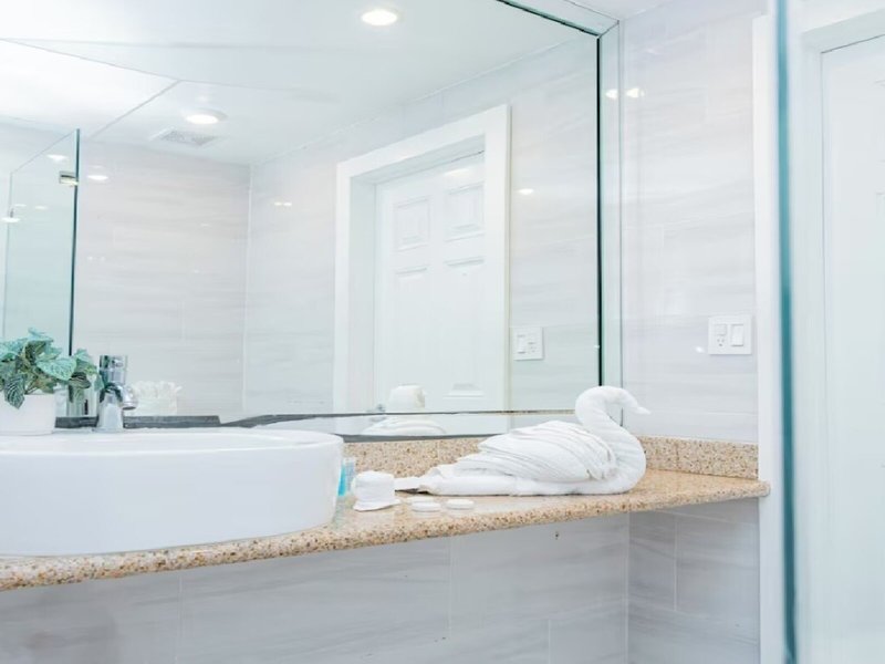 Beachside All Suites Hotel 28