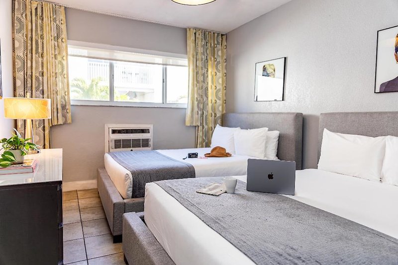 Beachside All Suites Hotel 2