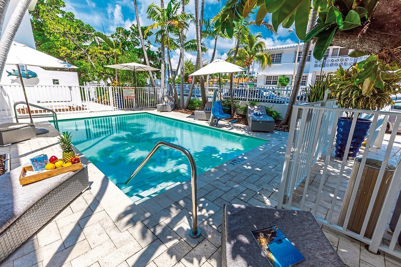 Seaside All Suites Hotel 5